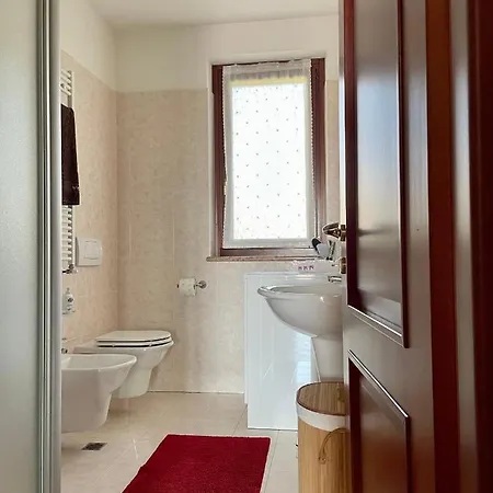 Casa Rogi Lake Apartment *